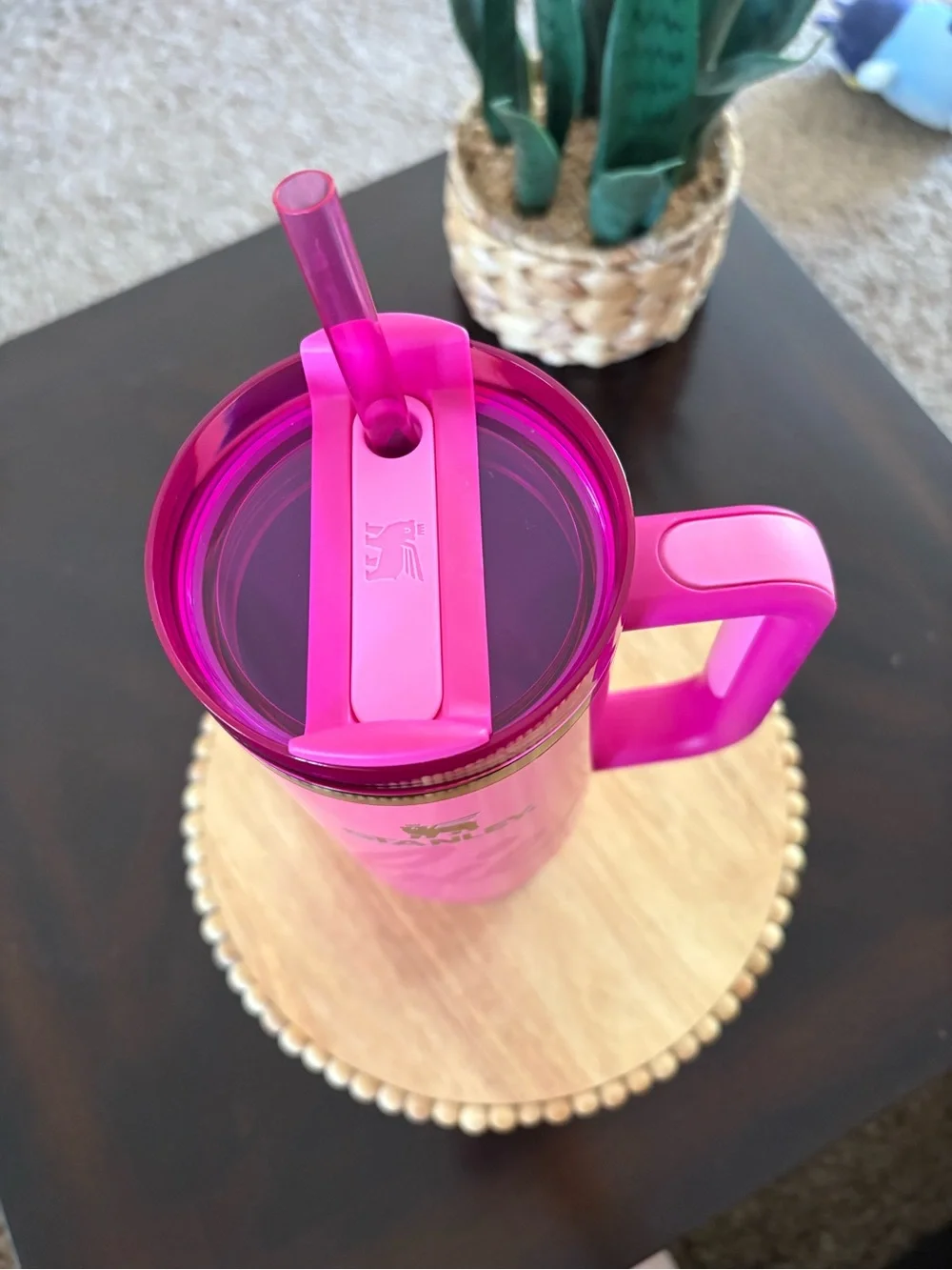 Stanley x Barbie Icon 30 oz Quencher H2.0 Tumbler Pink COMPLETE Box - Picture 4 of 12